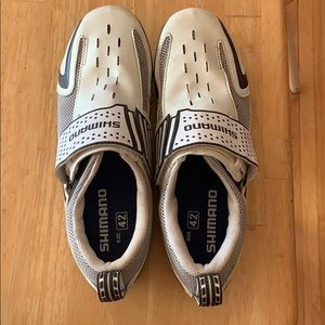 Shimano biking shoes -Tr31